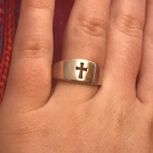 James Avery Cross Ring! Size 5.5!